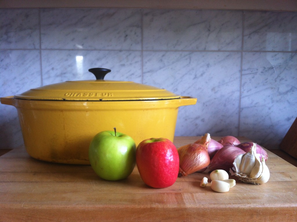 Dutch Oven with Apples Shallots